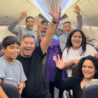 Chile: Arajet lleva su programa “Mi Primer Vuelo”