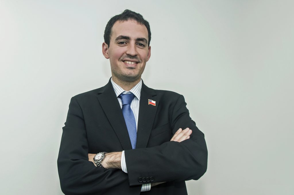 Asumió nuevo Gerente General la Corporación Regional de Desarrollo Territorial y Turismo en Santiago