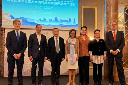 Madrid recobra la conectividad con China