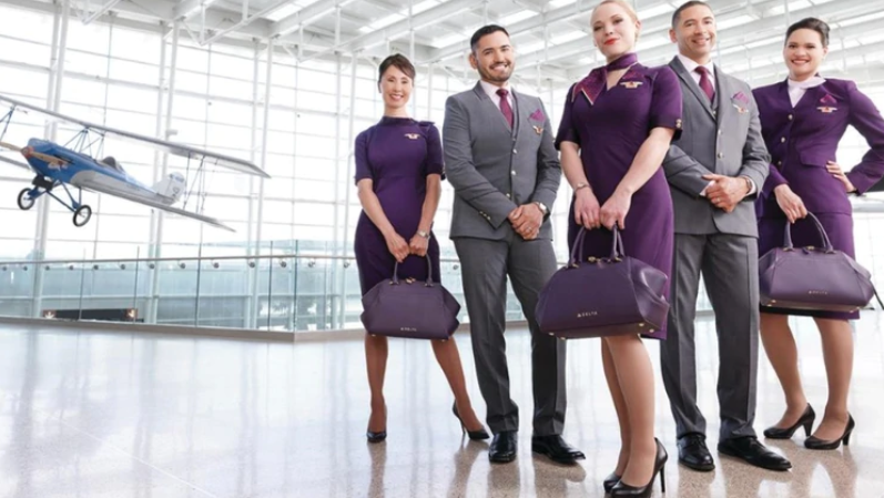 Auxiliares de vuelo denuncian que sus uniformes provocan enfermedades