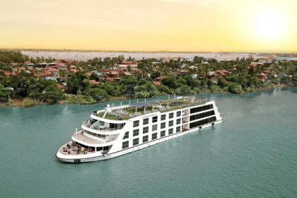 Emerald Spanic nuevas salidas en español