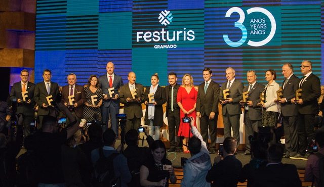 Emotiva apertura de la 30 versión de Festuris en Gramado