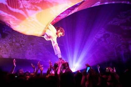 Fuerza Bruta, Alanis Morisette y Tim Burton serán parte de la escena de Las Vegas