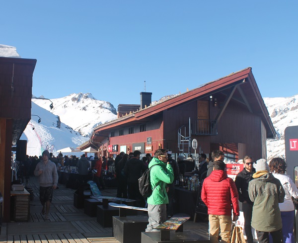 Vinos, arte y productos gourmet en Valle Nevado