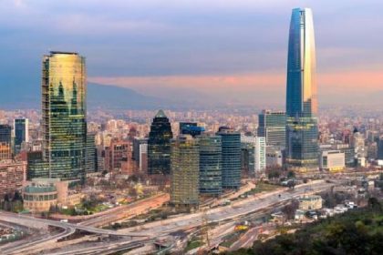 Iberia fortalece conectividad récord con Santiago de Chile