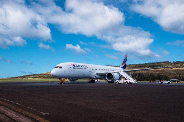 Latam Airlines con vuelos diarios a Rapa Nui desde Santiago