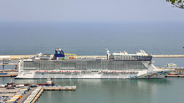 NCL Holding extiende hasta el 30 de junio suspensión de sus viajes