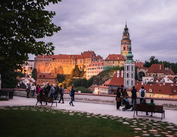 República Checa aumenta su atracción para turistas Latinoamericanos en 2024