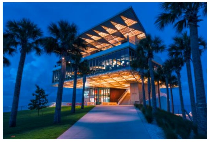 Nuevo muelle hace su “debut” en el centro de St. Pete