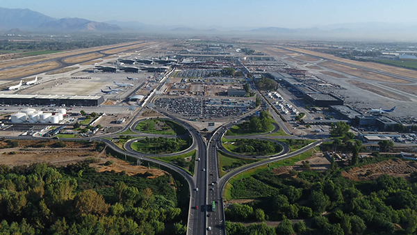 Chile abre fronteras en noviembre a extranjeros