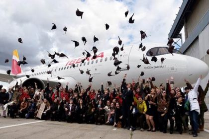 Amelia Earhart vuela de nuevo