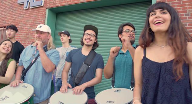 Volando: La canción de Iberia que rinde homenaje a sus empleados