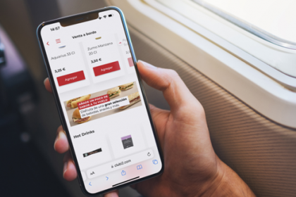 En Iberia Express se podrá pedir comida a bordo desde el móvil