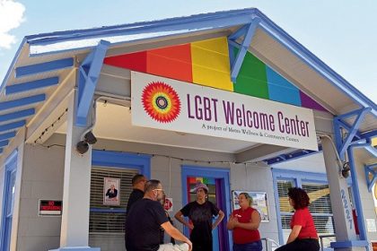 Mes del ORGULLO en St. Pete/Clearwater de la Florida