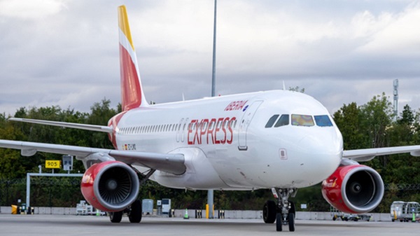 Iberia Express: celebra 10 años volando a Manchester