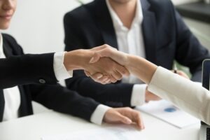 Ávoris refuerza su apuesta digital con la compra total de Atrápalo