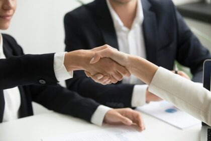 Ávoris refuerza su apuesta digital con la compra total de Atrápalo