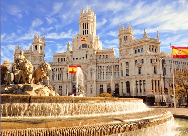 La visita del Papa León XIV impulsará el turismo y la economía en España